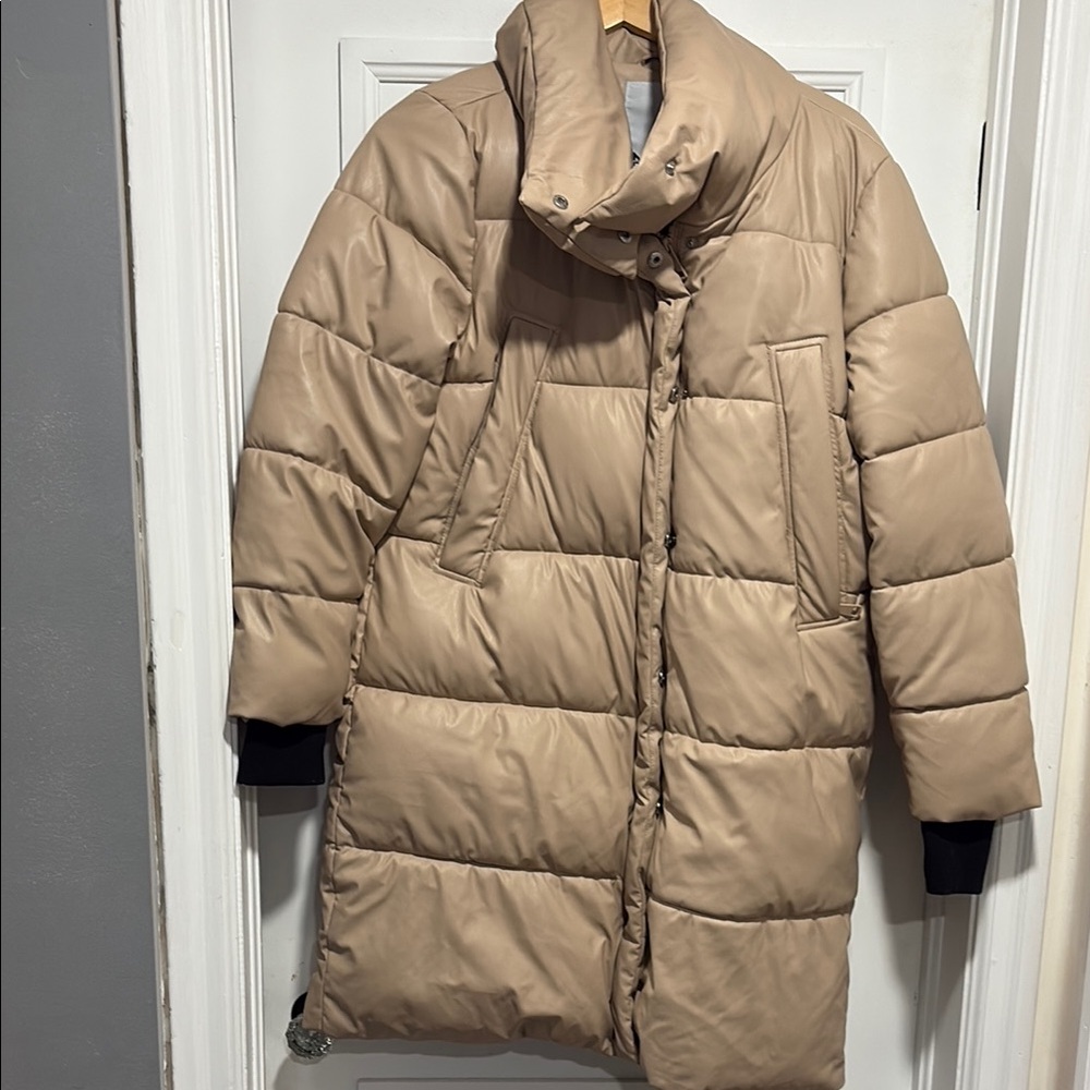 NVLT Puffer Jacket